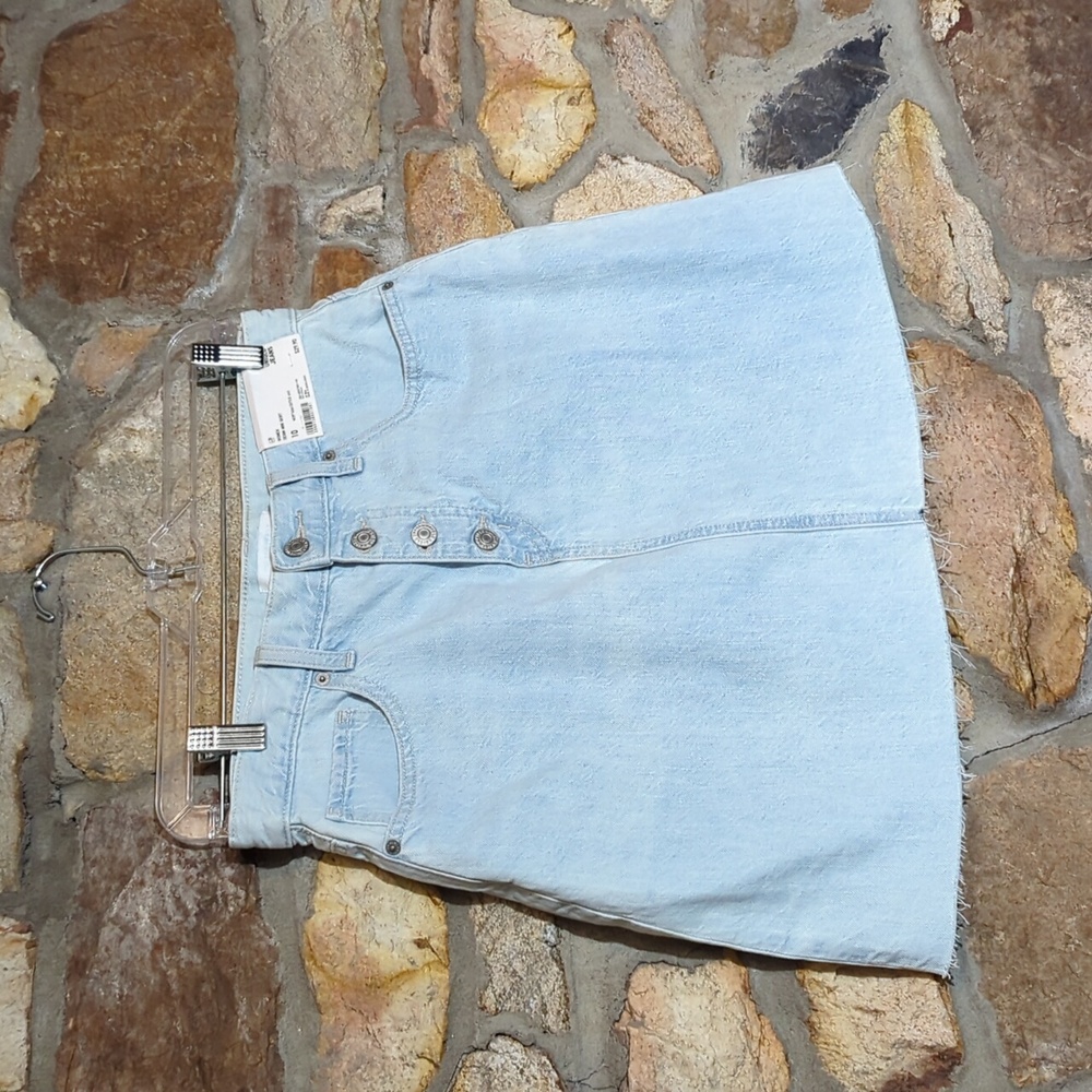 uniqlo denim mini skirt